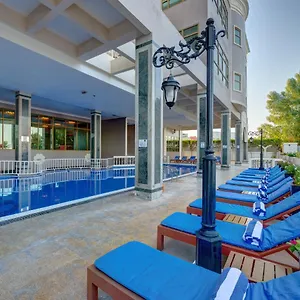 sahara-beach-resort-spa.sharjah-hotels.com/